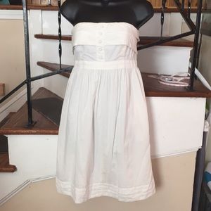 Strapless White sundress with pockets